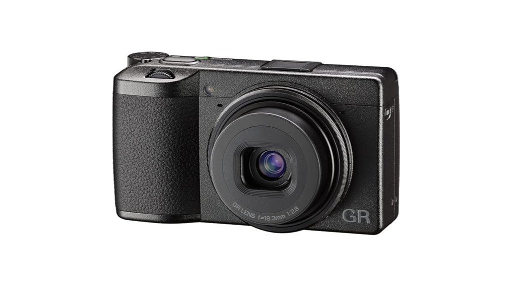 compact 24mp 28mm touchscreen